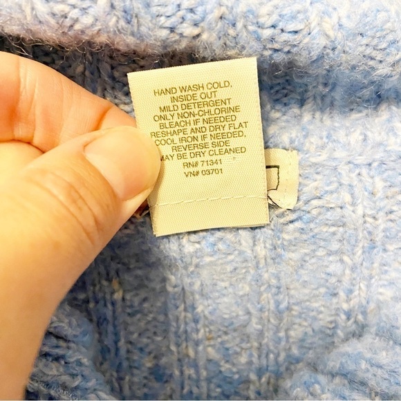 L.L. Bean | Wool Blend Blue Knit Cardigan Sweater Size Medium - Picture 4 of 7